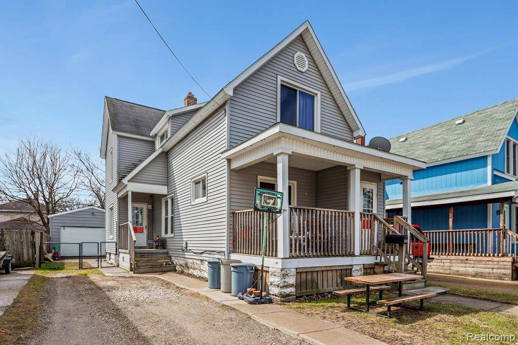 Port Huron, MI 48060,1122 PEARL Street