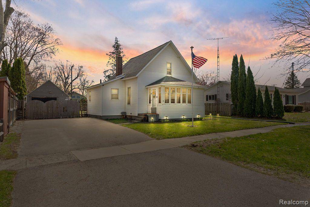 Webberville Vlg, MI 48892,209 S HOWARD