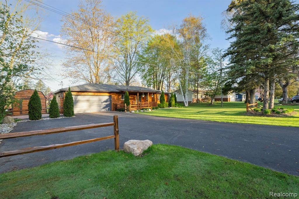Hamburg Twp, MI 48169,10024 KRESS Road