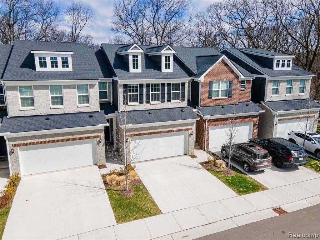 Rochester Hills, MI 48307,664 PEPPERMINT Drive
