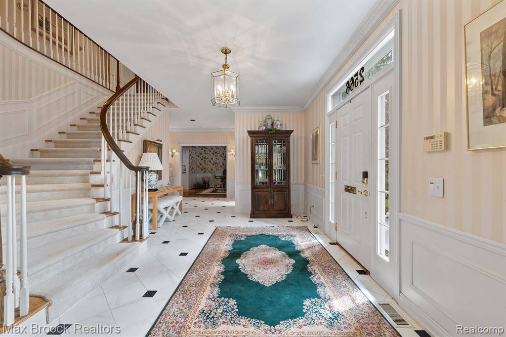 Bloomfield Twp, MI 48301,2566 KENT RIDGE