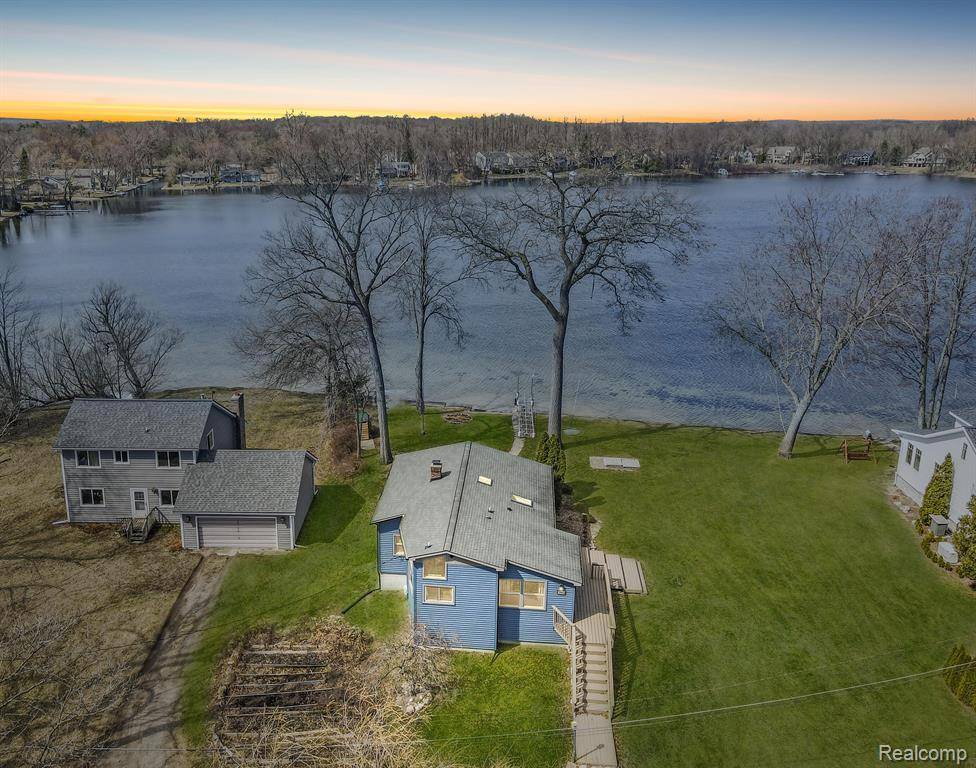 Commerce Twp, MI 48382,3965 Burnet Road