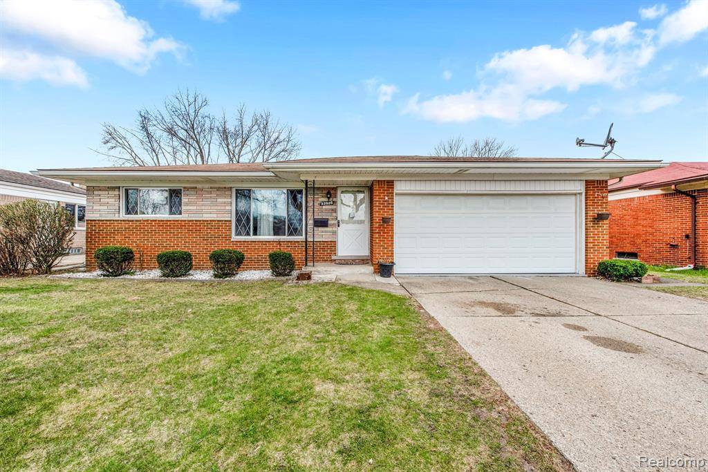 Warren, MI 48092,32925 OAKVIEW Drive