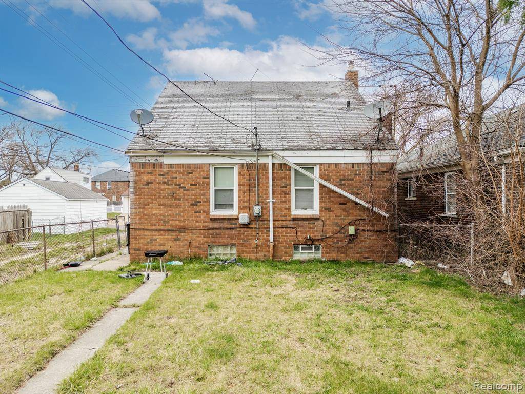 Detroit, MI 48205,14424 EDMORE Drive