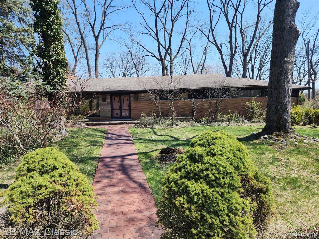 Farmington Hills, MI 48334,31126 FRANKLIN FAIRWAY Street