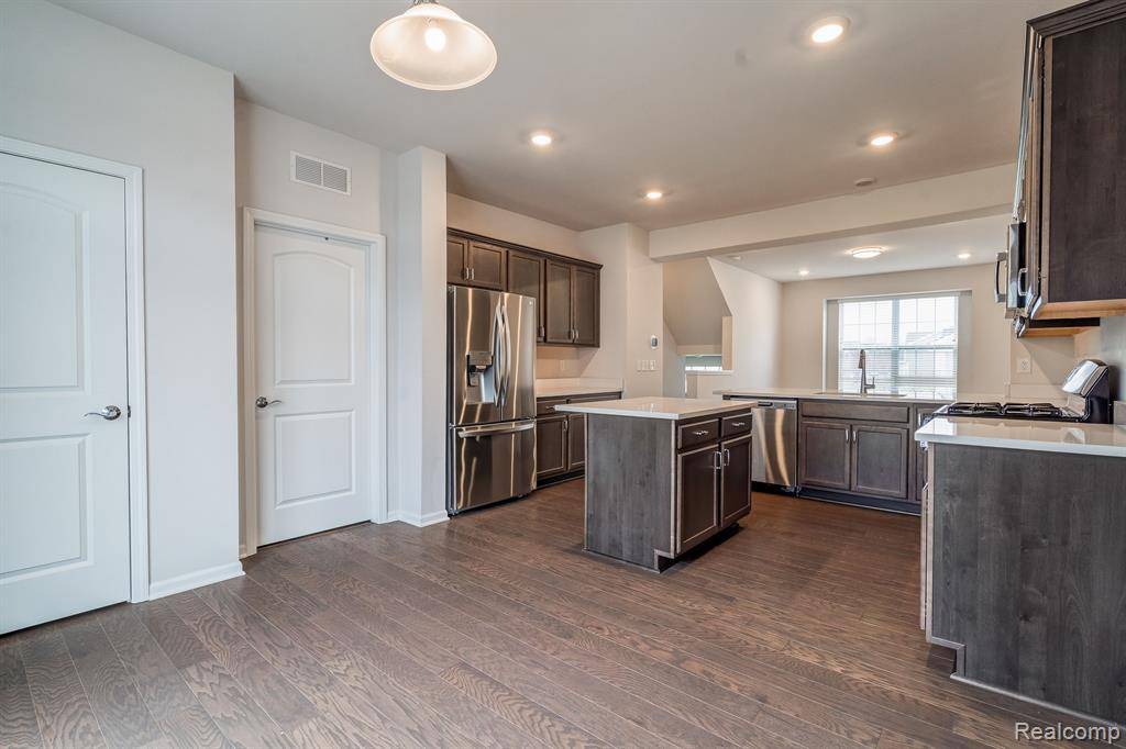Canton Twp, MI 48188,49791 LANTERN Way