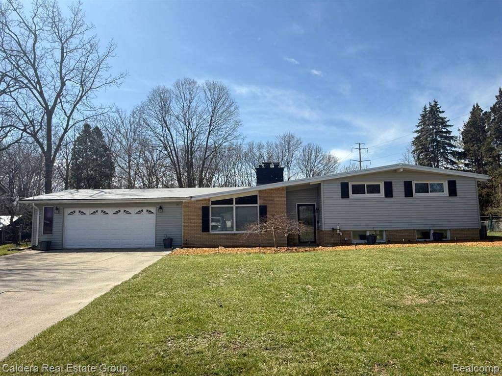 Clinton Twp, MI 48038,38267 FERNHILL