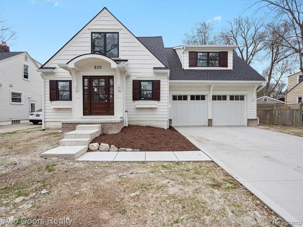Royal Oak, MI 48067,820 OAKRIDGE Avenue