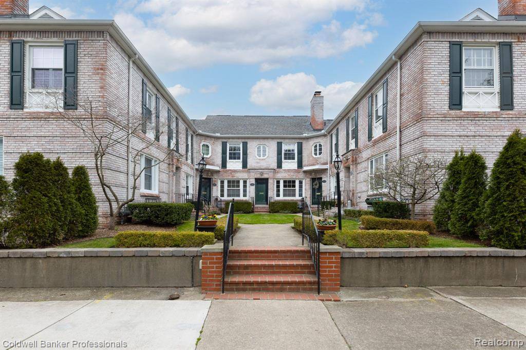 Grosse Pointe, MI 48230,43 CRANFORD Lane