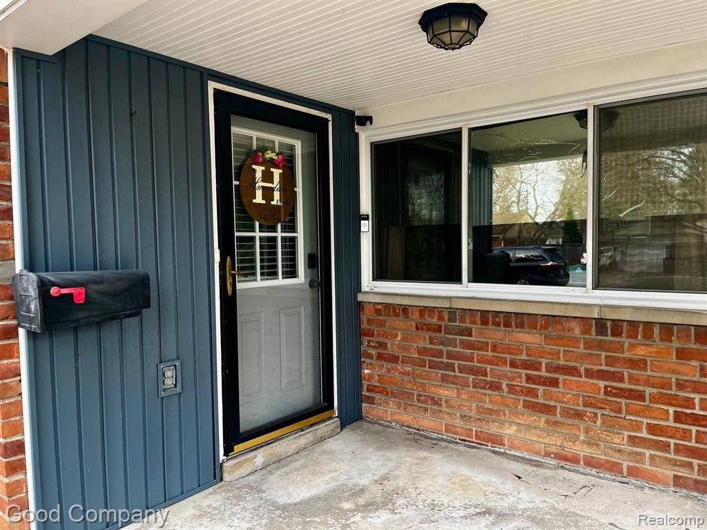 Southfield, MI 48076,28755 PIERCE Street