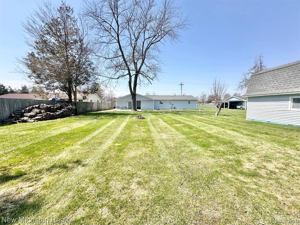Fenton Twp, MI 48430,12293 TORREY Road