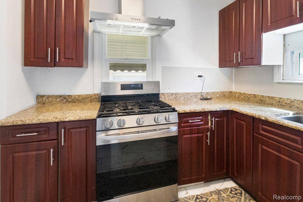 Dearborn, MI 48126,5410 TERNES Street