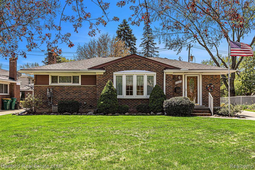 Farmington, MI 48336,33265 CLOVERDALE Avenue