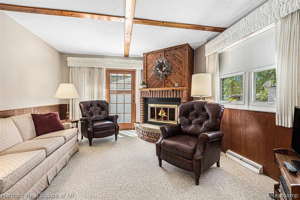Farmington, MI 48336,33265 CLOVERDALE Avenue