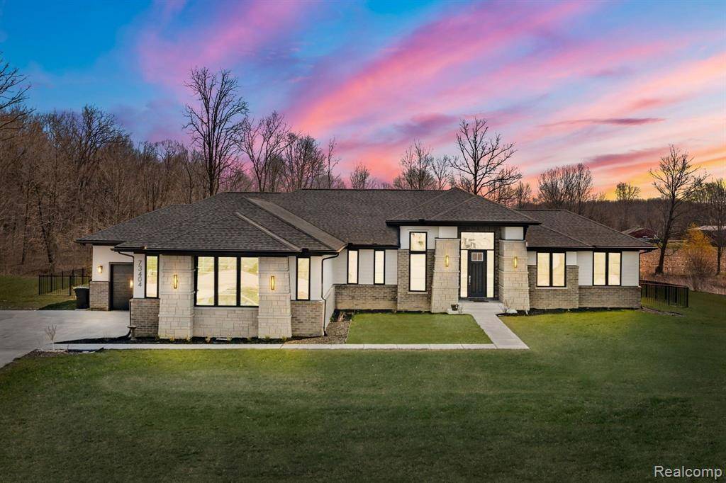 Armada Twp, MI 48005,73404 CASTLE