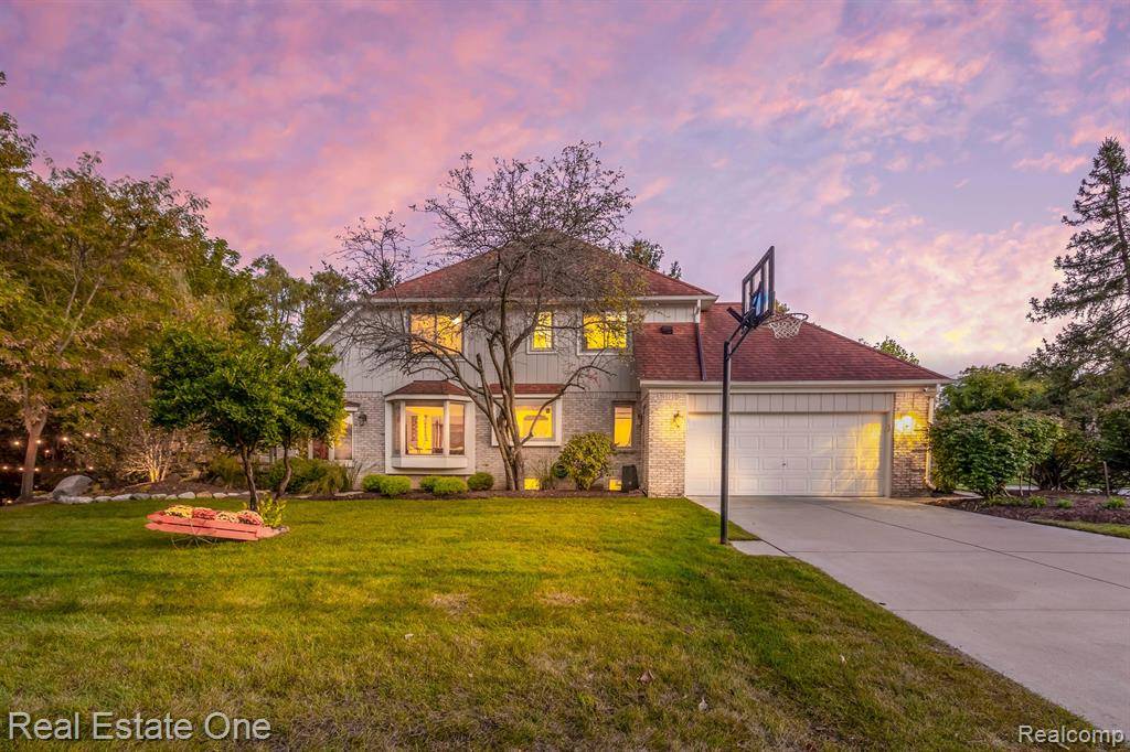 Troy, MI 48098,4088 PARKSTONE Court