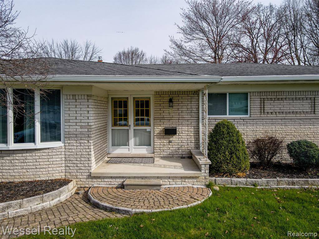 Shelby Twp, MI 48316,6769 DONNYBROOK Drive