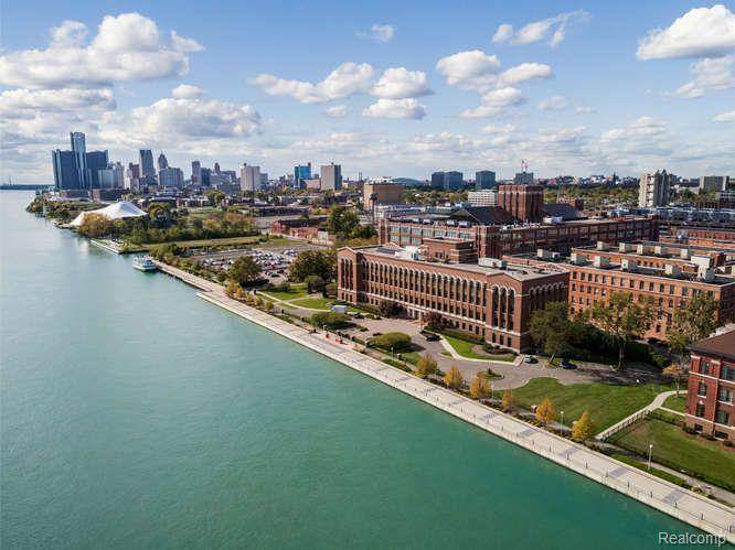Detroit, MI 48207,200 RIVER PLACE Drive Loft 20