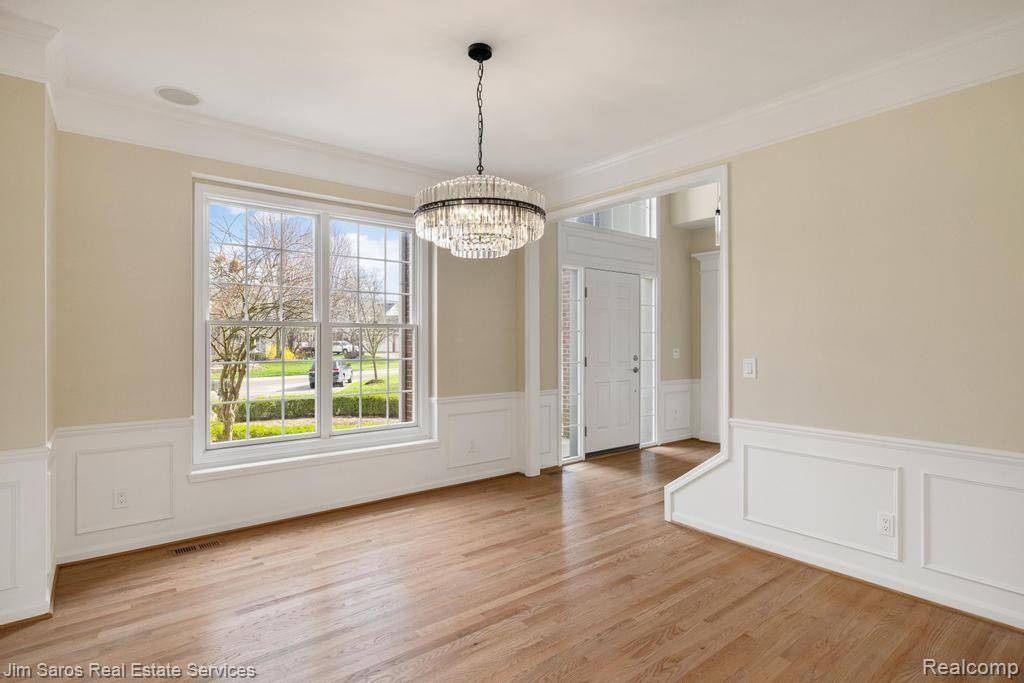 Oakland Twp, MI 48306,3809 PIEDMONTE Drive