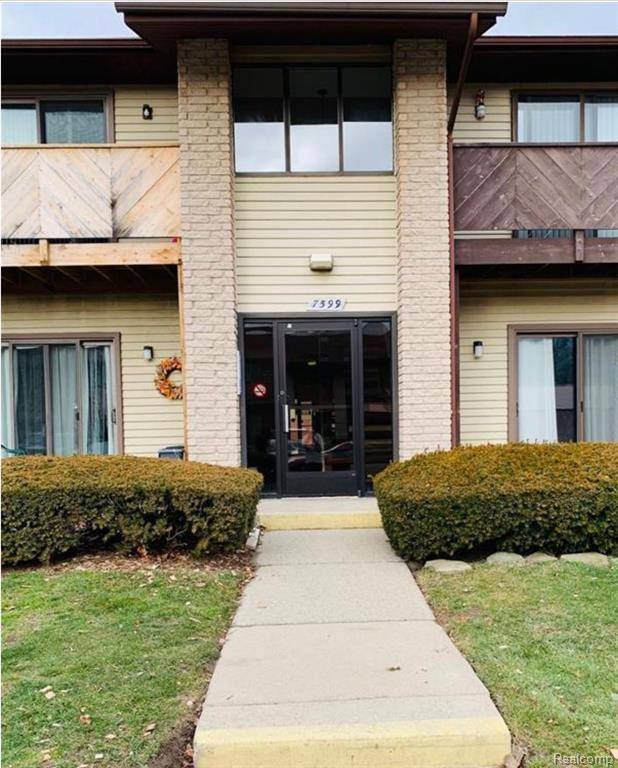 Westland, MI 48185,7599 MANOR CIR   103