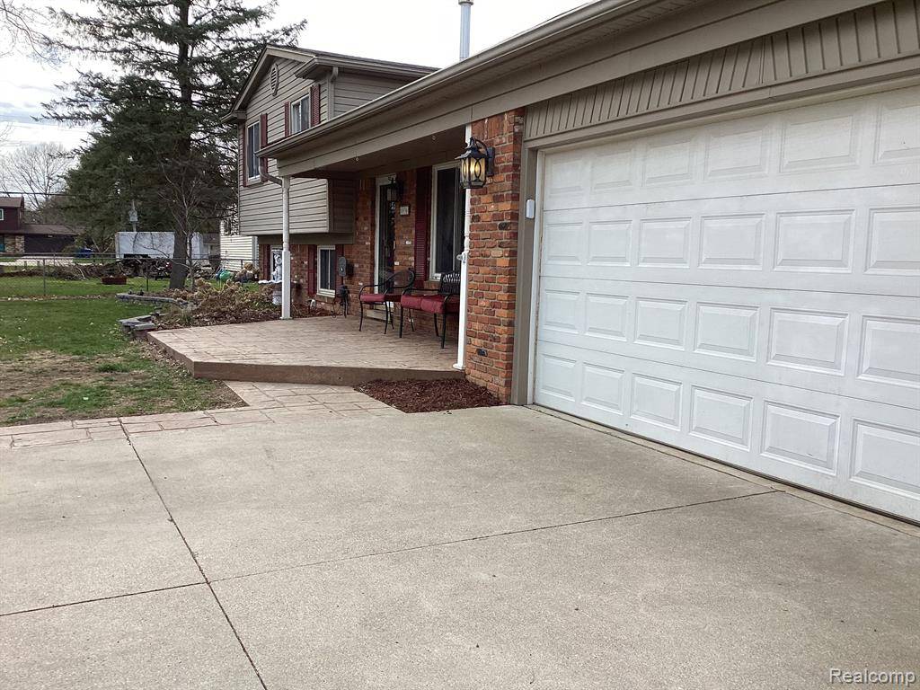 Waterford Twp, MI 48329,5936 THORNABY Drive
