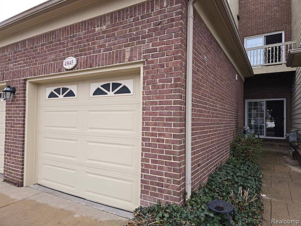 Canton Twp, MI 48187,45645 GRAYSTONE Lane