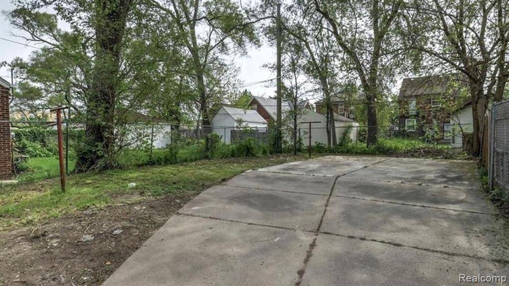 Detroit, MI 48221,17394 MENDOTA Street