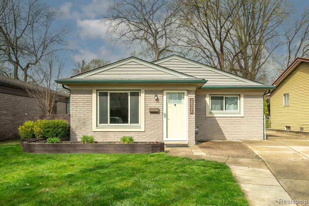 Madison Heights, MI 48071,29321 HERBERT Street