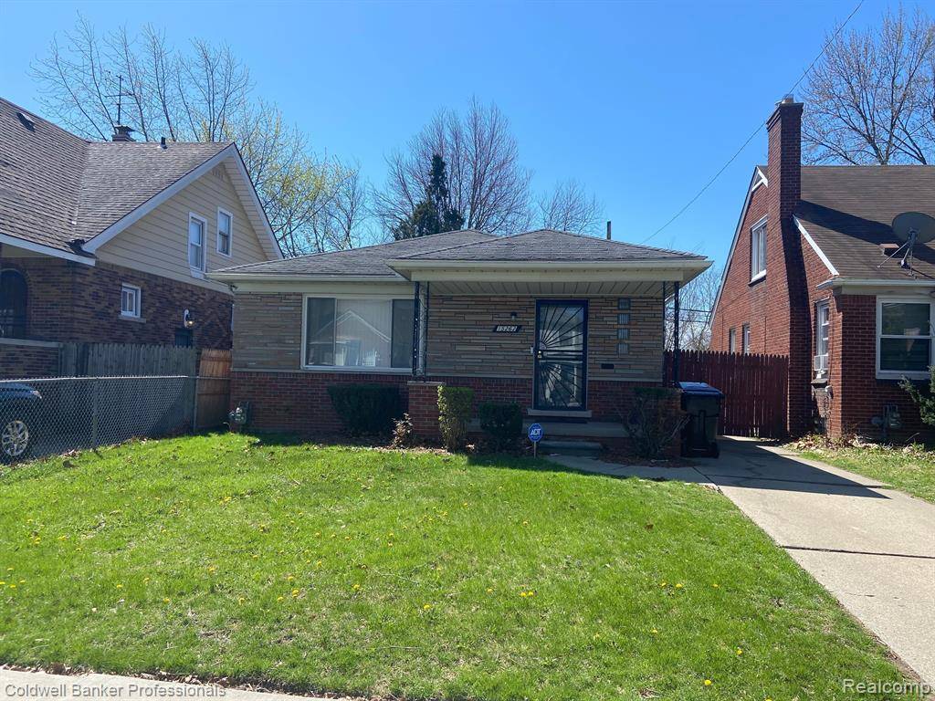 Detroit, MI 48205,15262 COLLINGHAM Drive