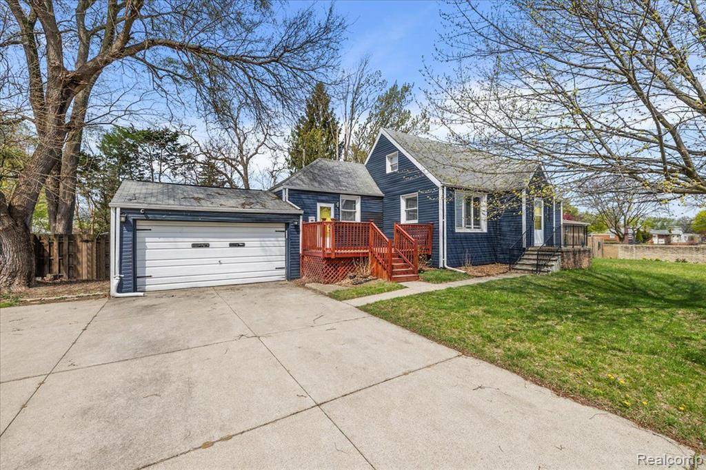 Warren, MI 48093,28961 PALOMINO Drive