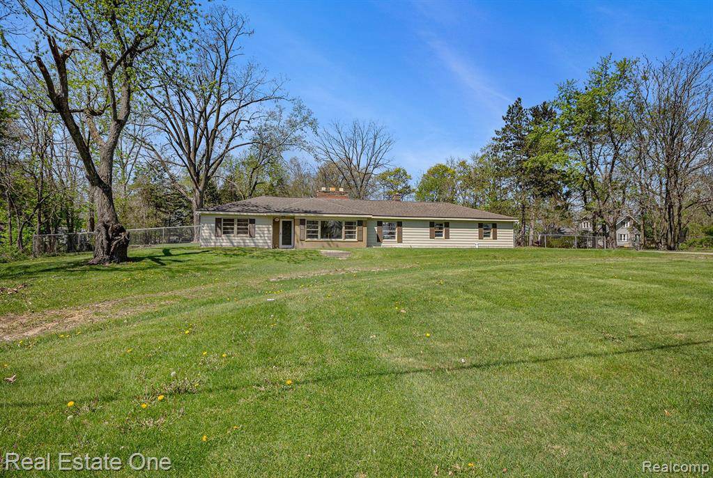 Highland Twp, MI 48356,4001 N DUCK LAKE Road