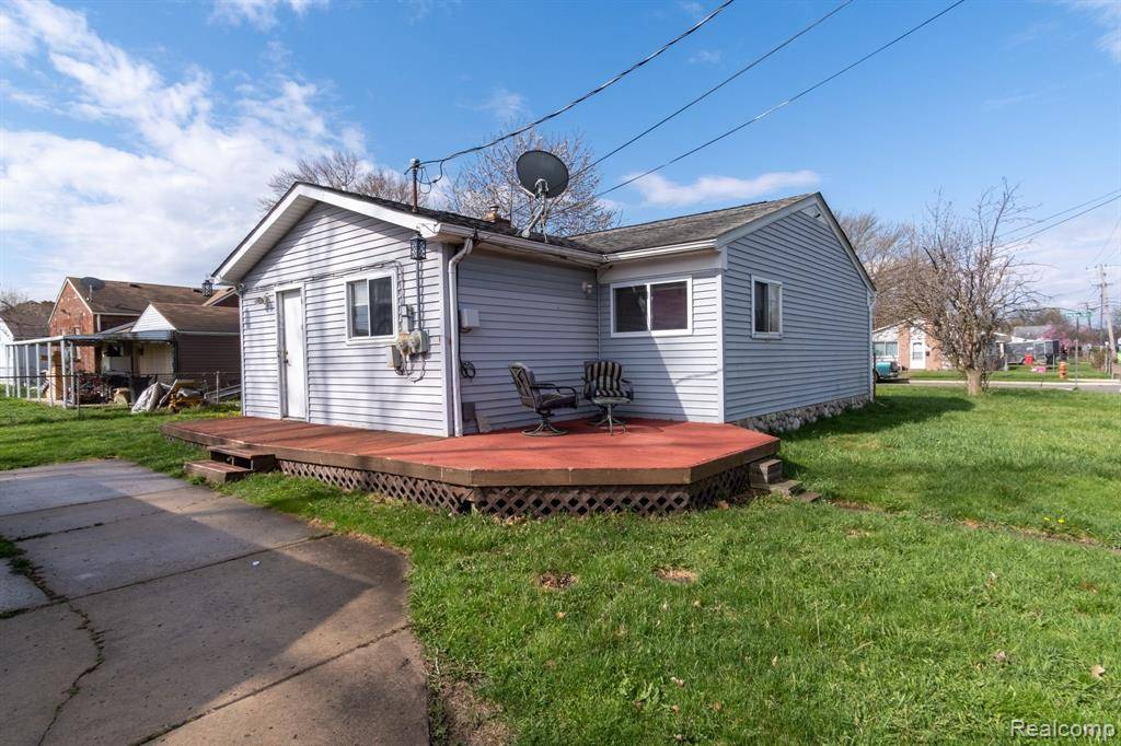 Roseville, MI 48066,25680 Packard Street