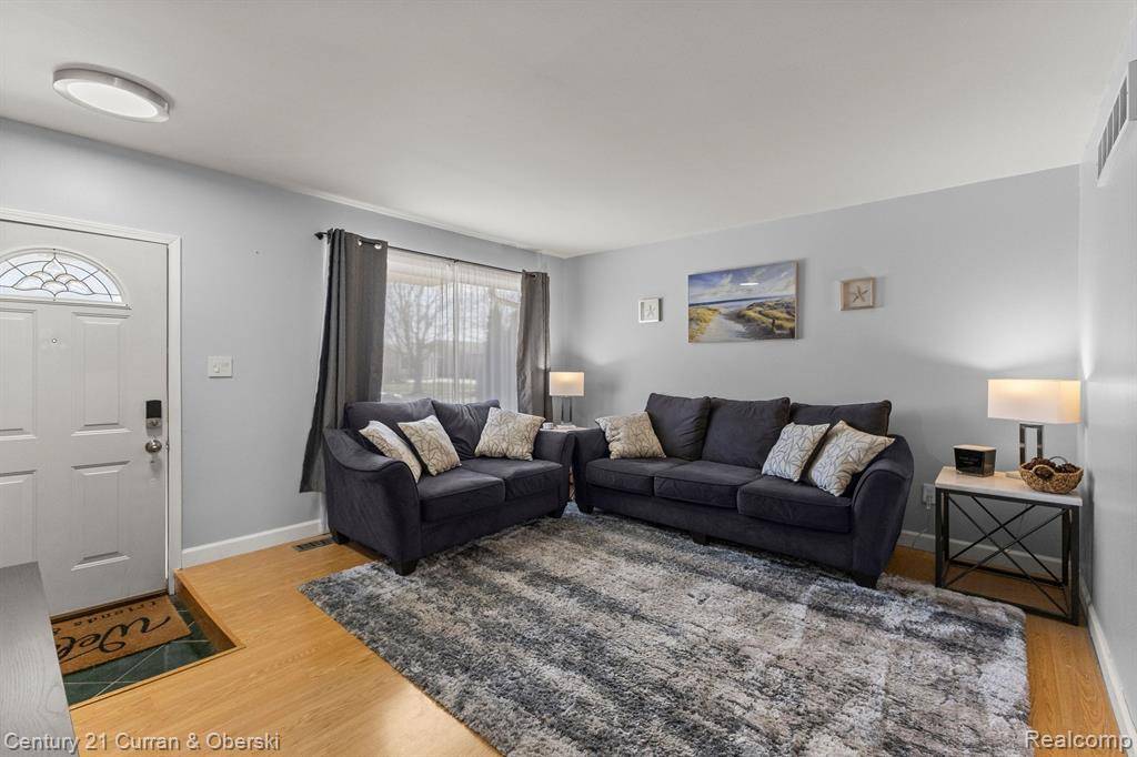 Southgate, MI 48195,11348 AFTON Road