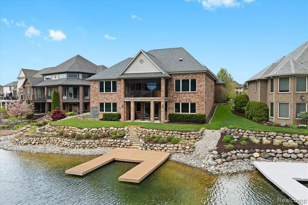 Green Oak Twp, MI 48178,8427 BOULDER SHORES Drive