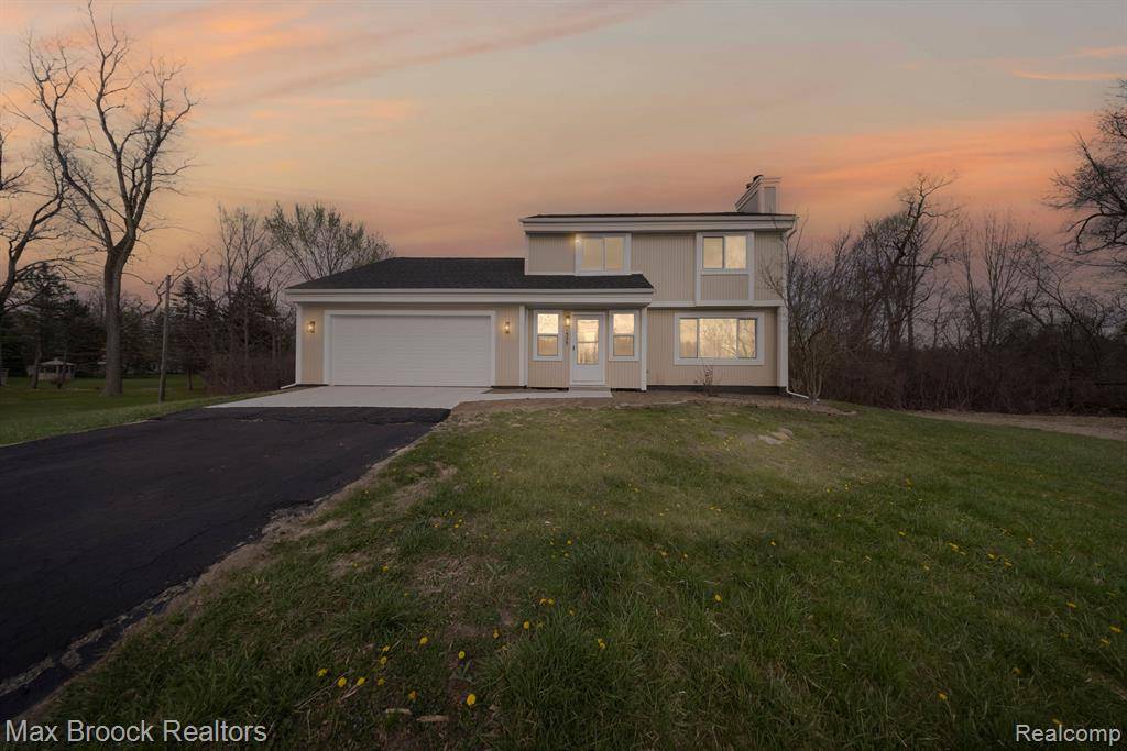 West Bloomfield Twp, MI 48324,1525 HILLER Road