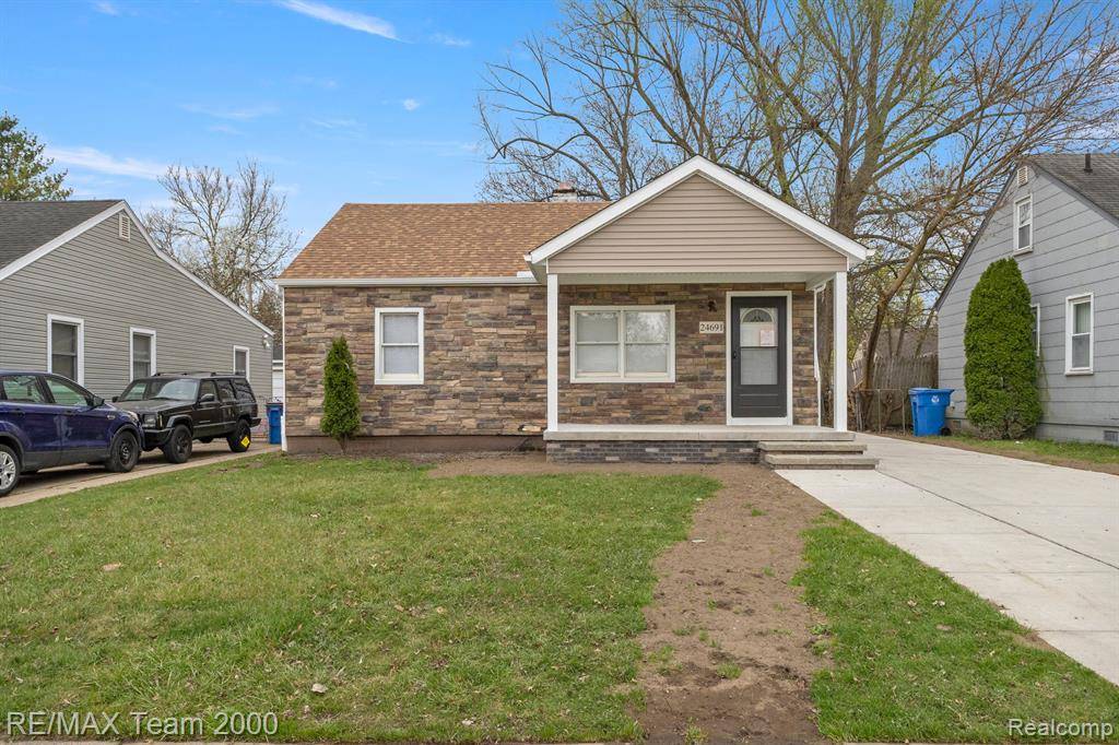 Dearborn Heights, MI 48125,24691 DARTMOUTH Street