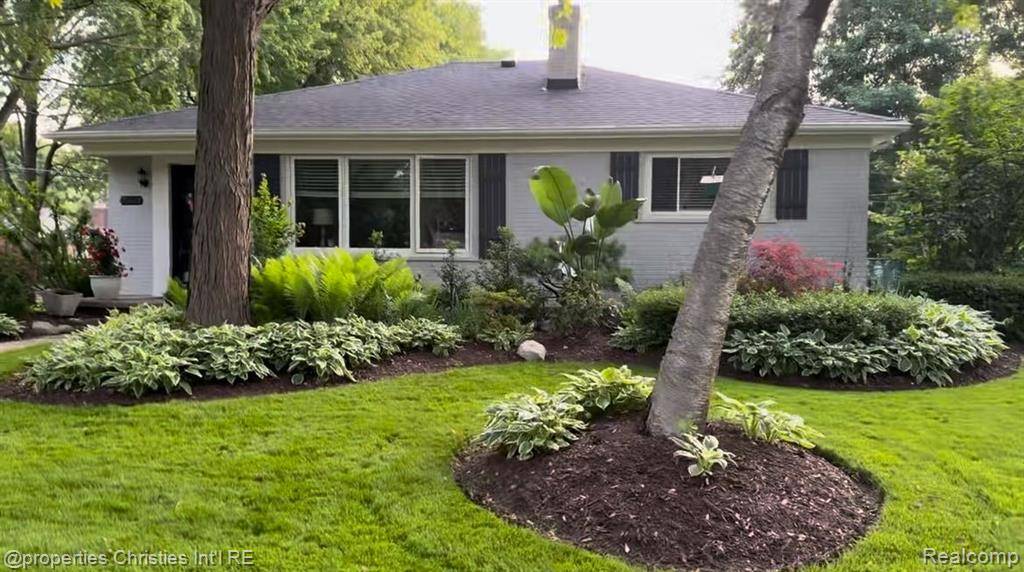 Beverly Hills Vlg, MI 48025,31813 Sheridan Drive