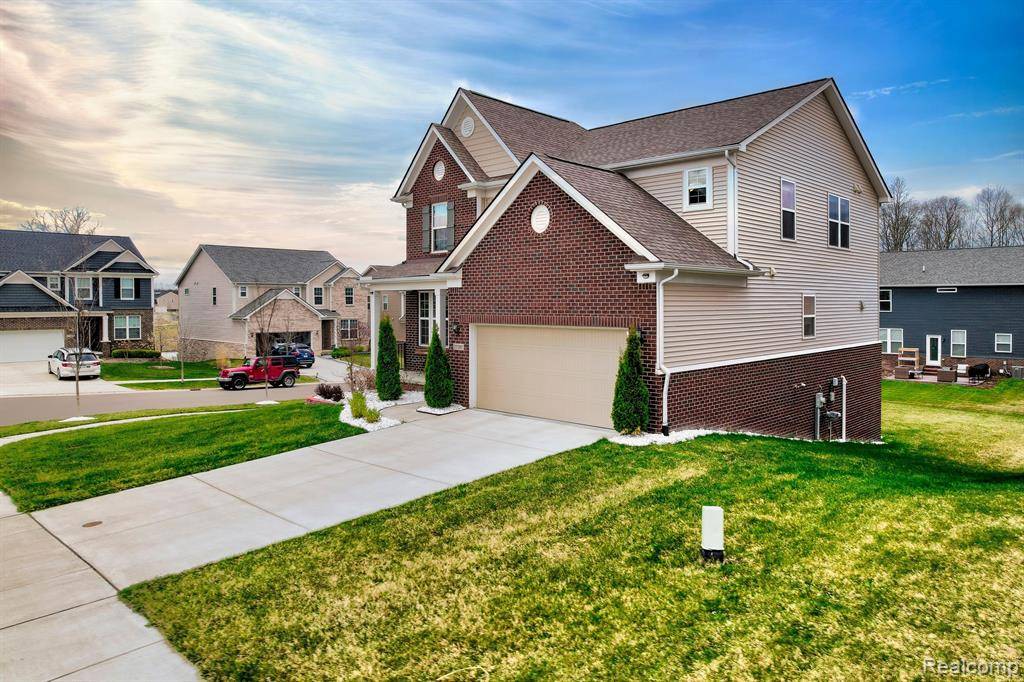 Lyon Twp, MI 48178,21187 NAVARRA Drive