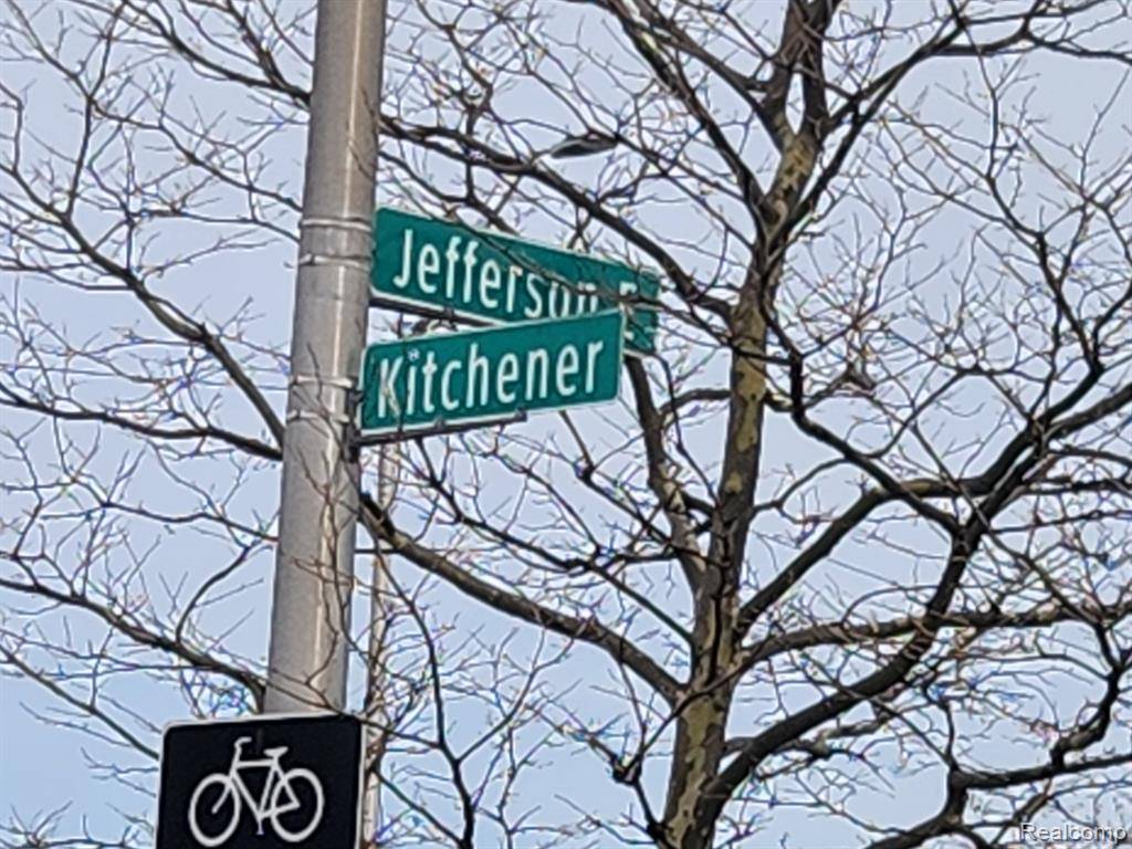 Detroit, MI 48215,970 KITCHENER Street