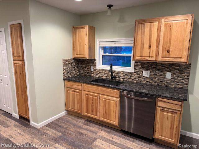 Imlay City, MI 48444,245 6TH Street
