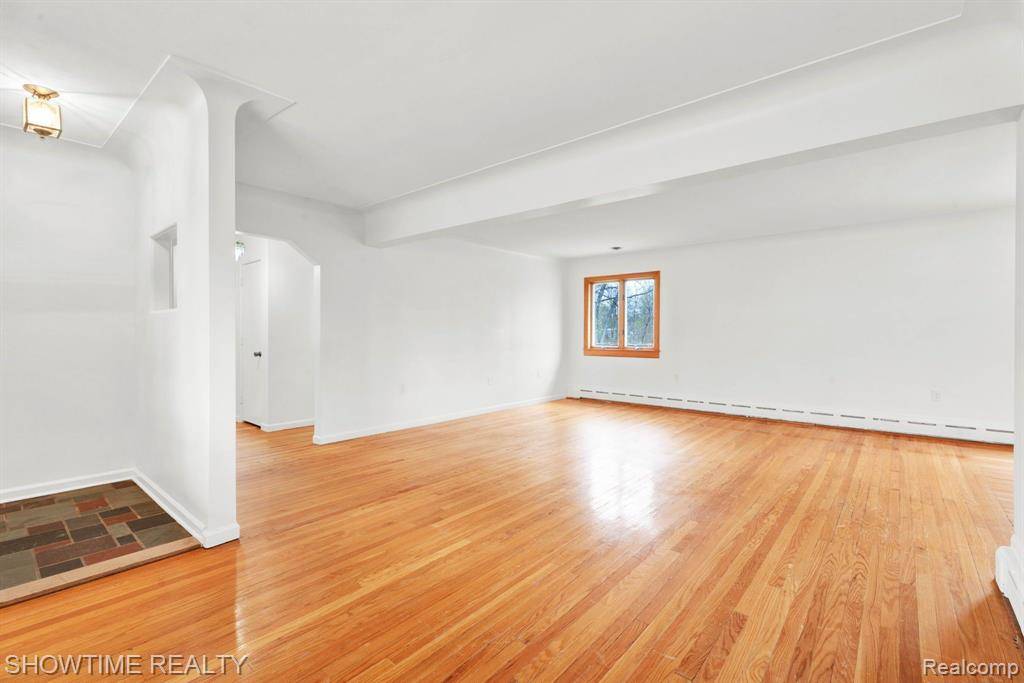 Troy, MI 48083,2927 DASHWOOD Drive