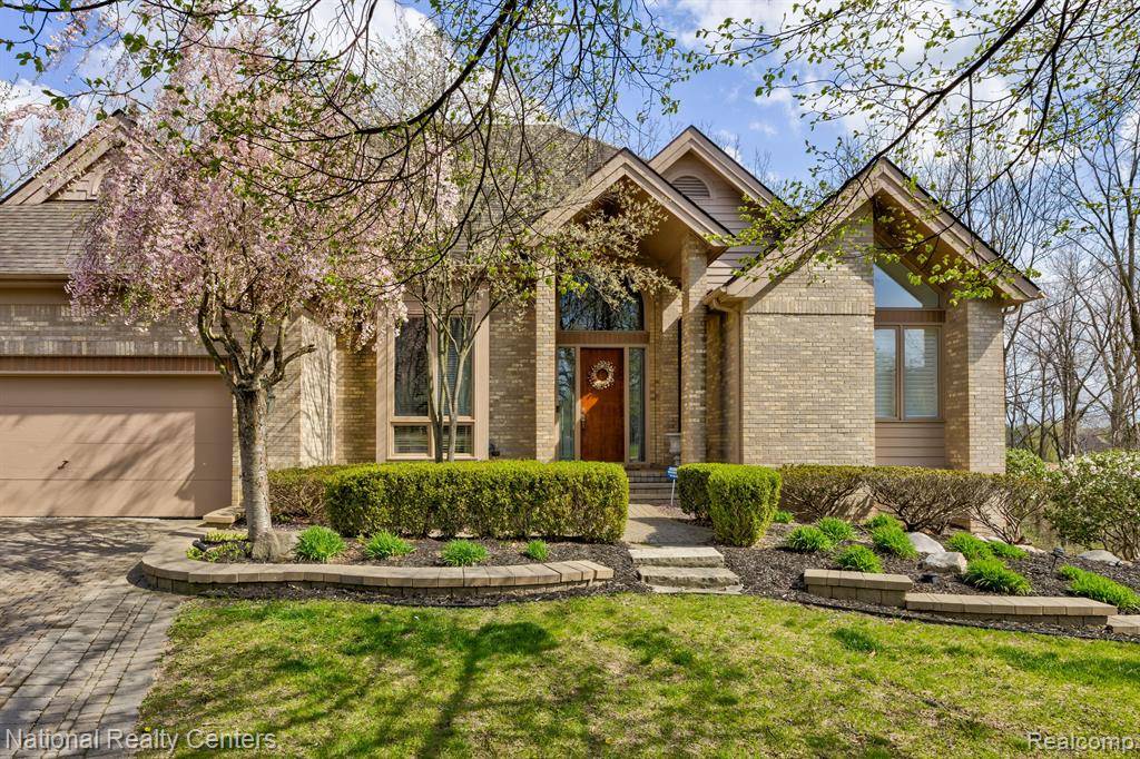 West Bloomfield Twp, MI 48323,4981 COUNTRYSIDE Drive