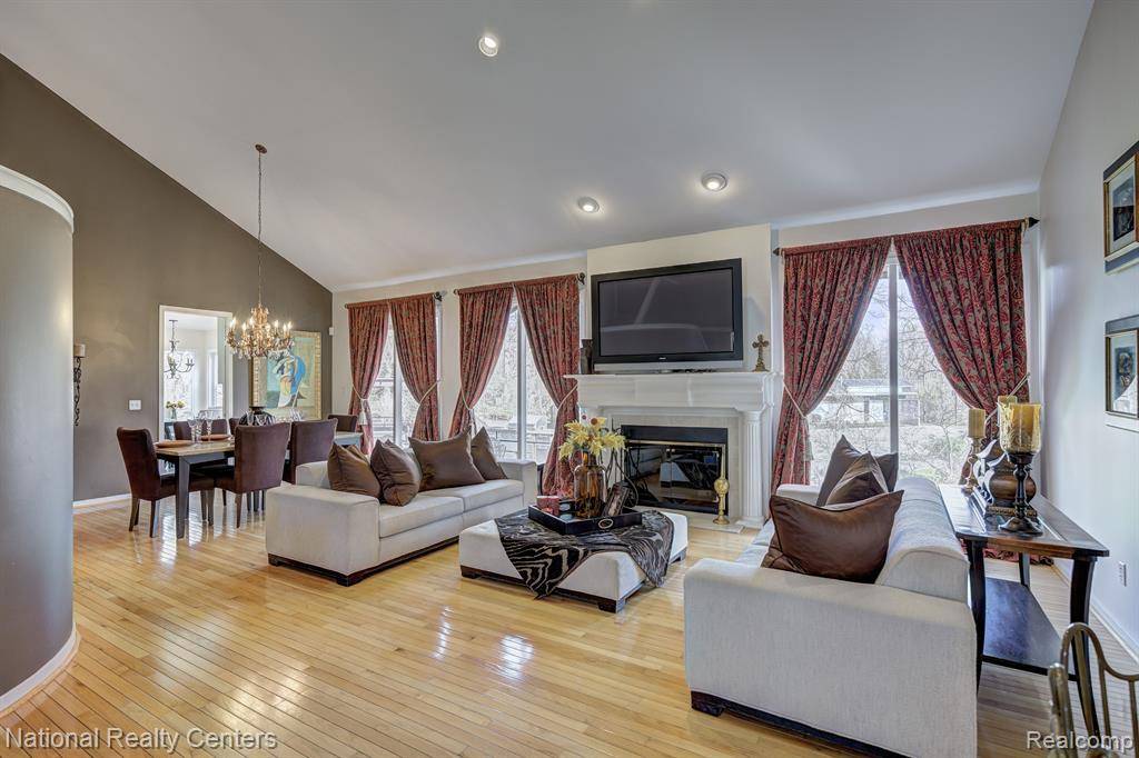 West Bloomfield Twp, MI 48323,4981 COUNTRYSIDE Drive