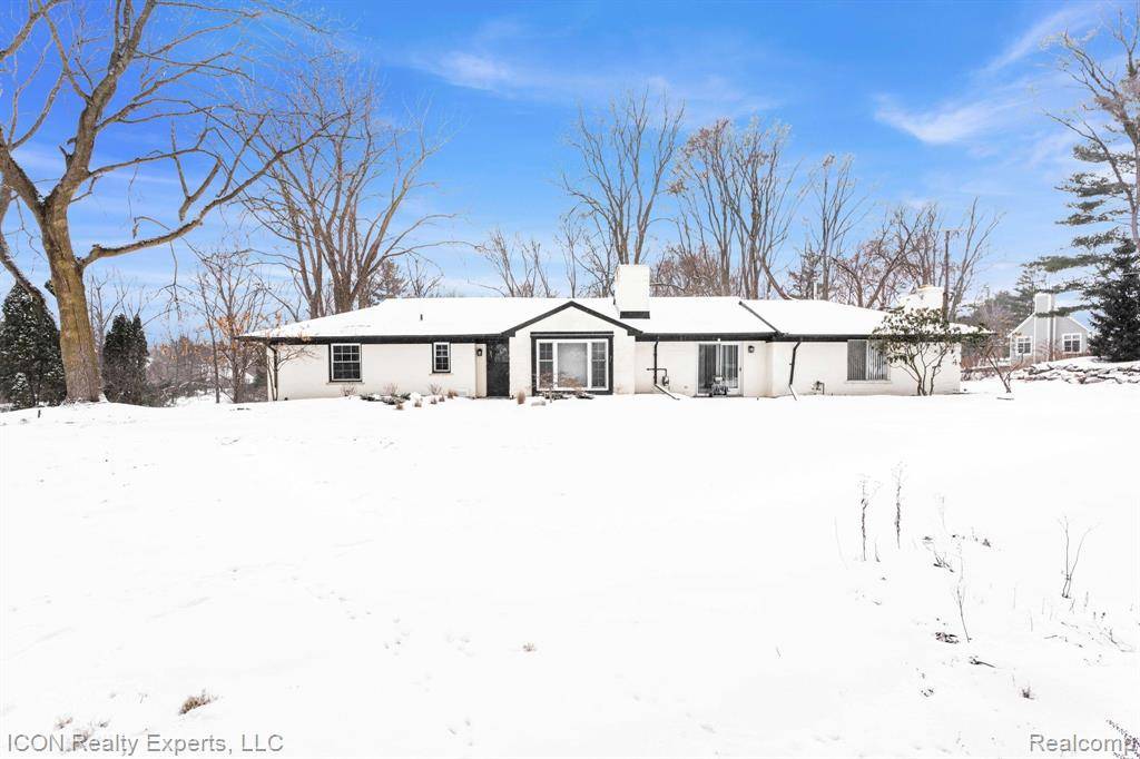 Bloomfield Twp, MI 48301,6060 FRANKLIN Road
