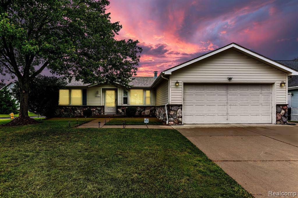 Westland, MI 48185,8142 W EMERALD Lane