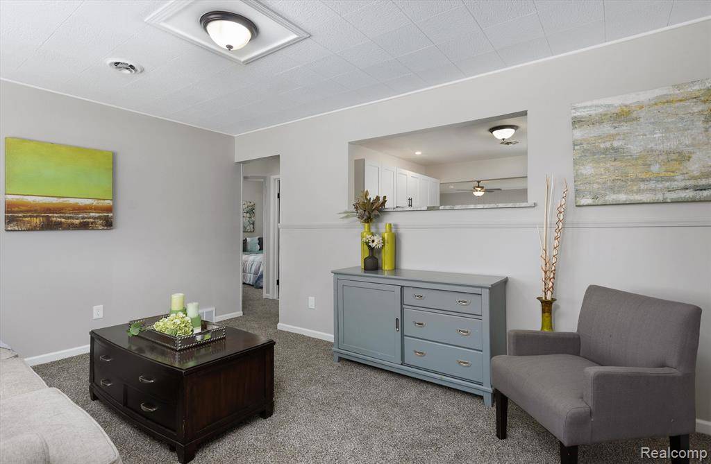Roseville, MI 48066,26110 NAGEL Street