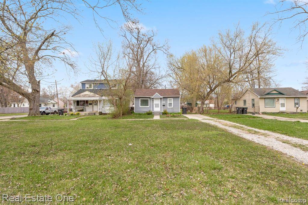 Taylor, MI 48180,20940 PINECREST Street