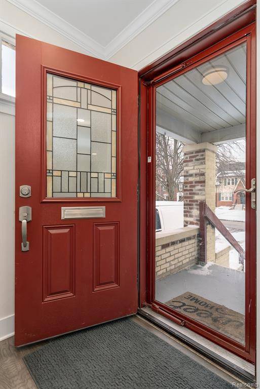 Grosse Pointe, MI 48230,907 UNIVERSITY PL