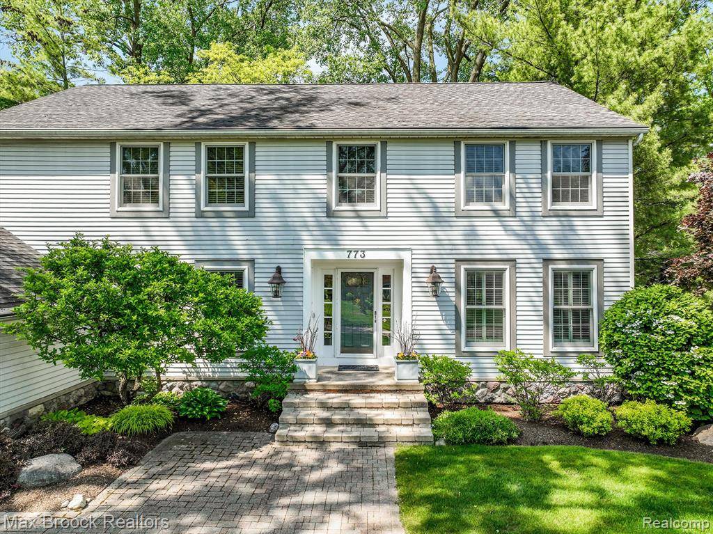 Bloomfield Twp, MI 48304,773 WOODCHESTER Drive