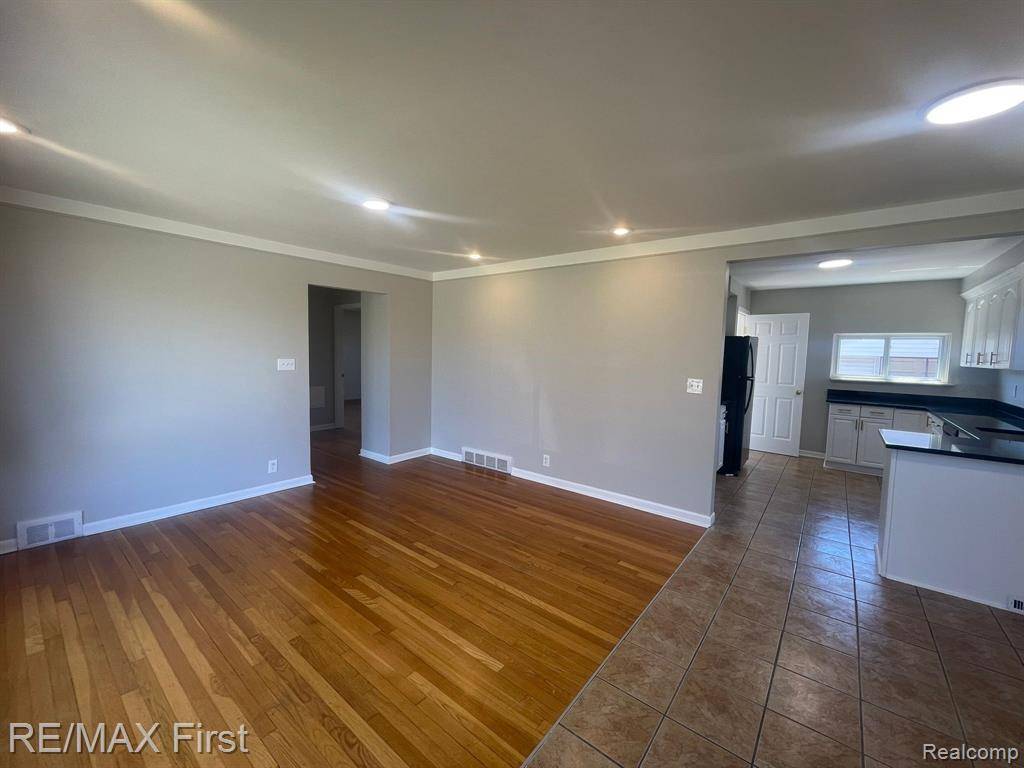 Roseville, MI 48066,18290 BUCKHANNON Street